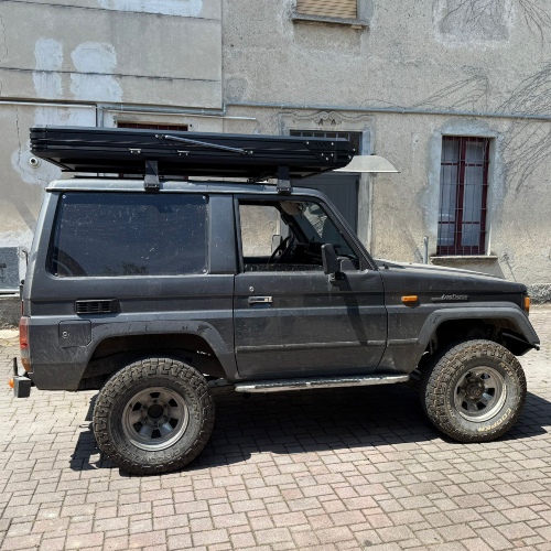 Tenda da tetto con apertura a compasso mod. Agriates - colore nero - immagine 3