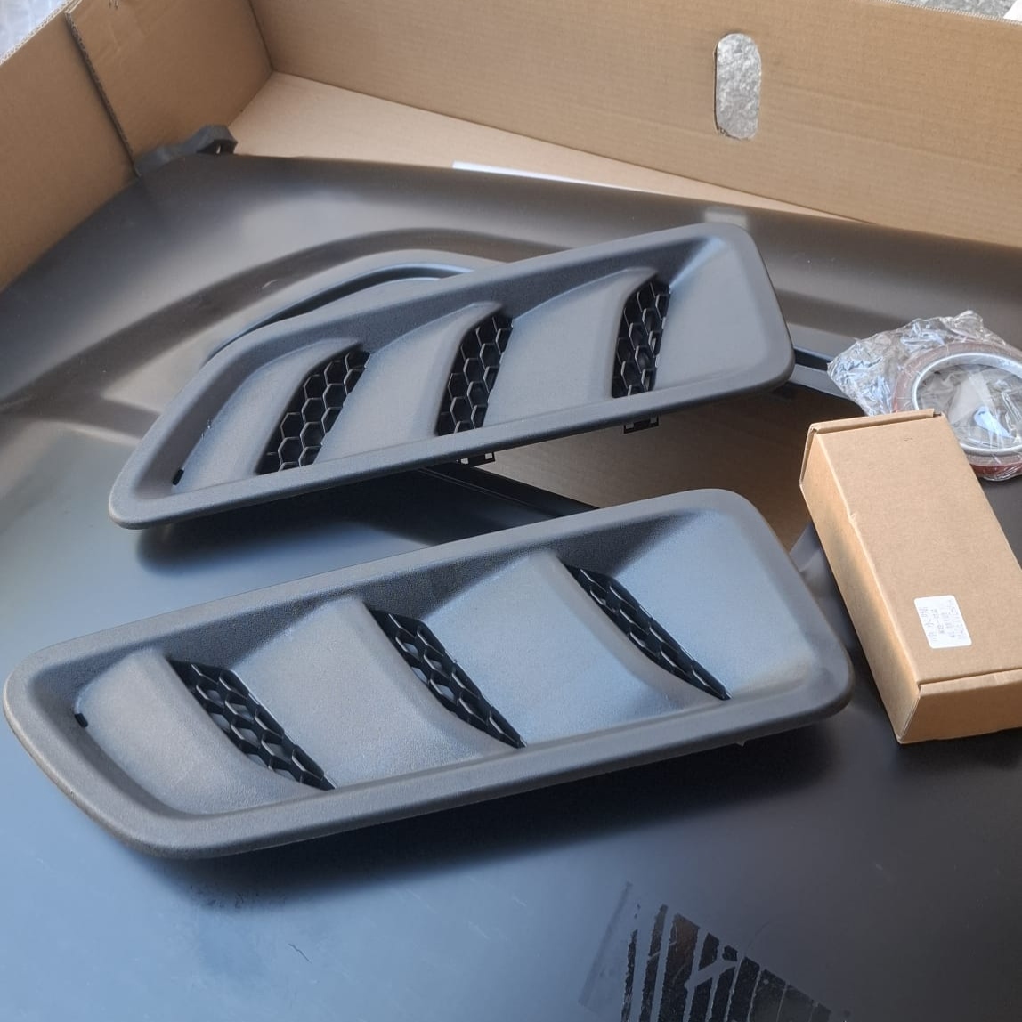 Cofano ventilato in acciaio modello Hurricane per Jeep Wrangler JK 2007-2018 - immagine 2