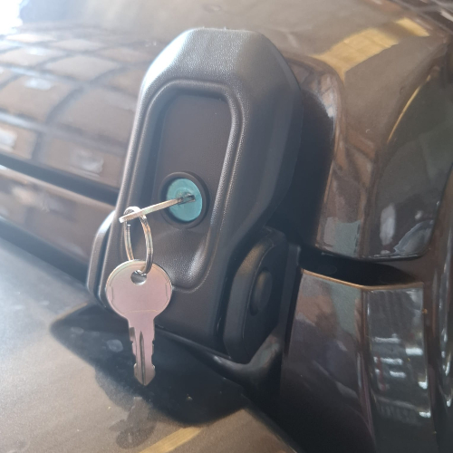 Ganci chiudi cofano in metallo con serratura per Jeep Wrangler JL - modello B - immagine 2