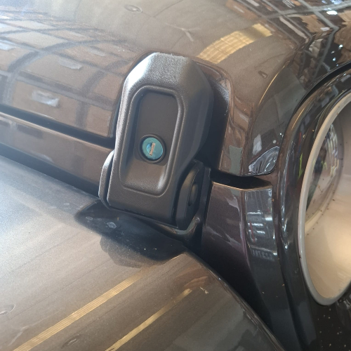 Ganci chiudi cofano in metallo con serratura per Jeep Wrangler JL - modello B - immagine 3